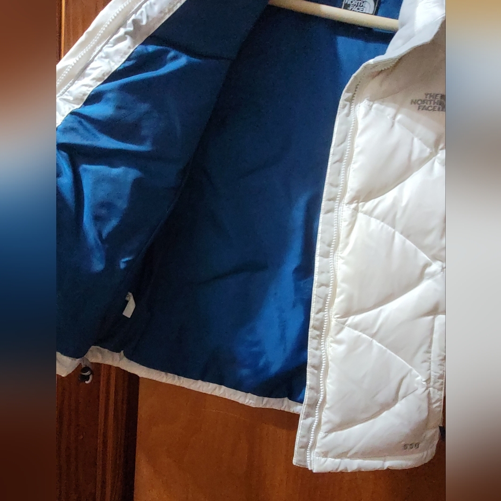 The North Face White Quilted Women's Down Vest - Picture 7 of 12
